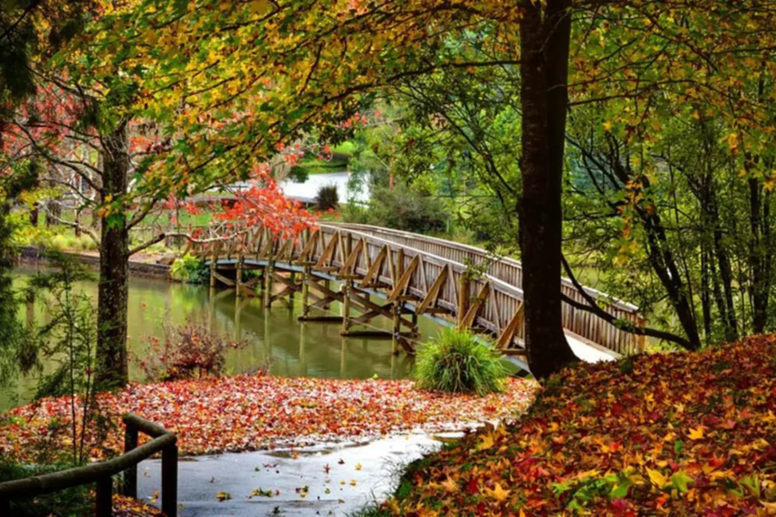 Emerald Park and Lake Nobelius